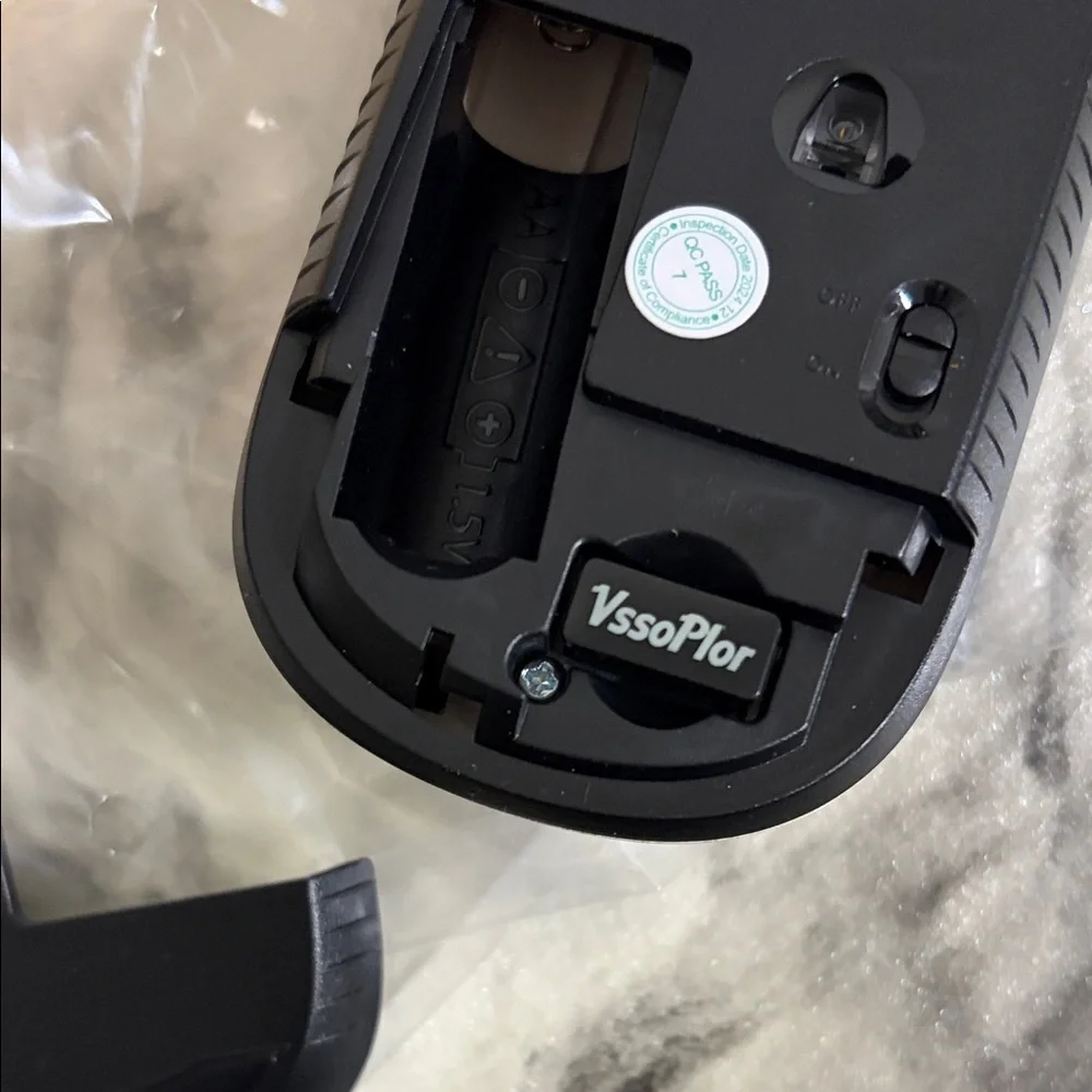 Vssoplor Black and Gold Wireless Mouse